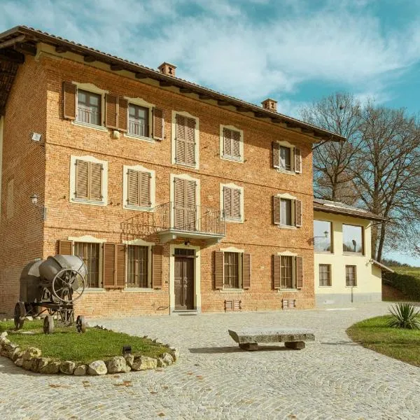 'L Piasi，位于Montafia的酒店