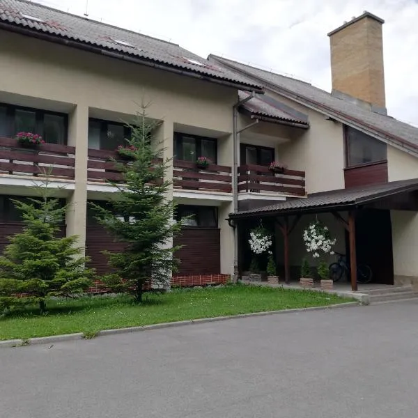 Turistická ubytovňa Zuberec pod Grápou，位于斯祖贝莱克的酒店