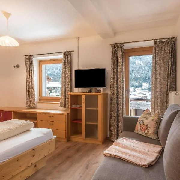 Apartment Euringer Villa Erna，位于Tiso的酒店