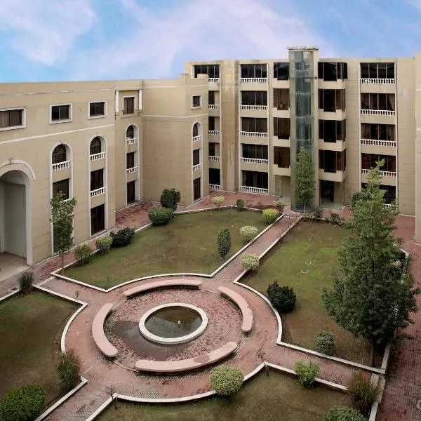 Avari Xpress, Islamabad，位于Mohra Teliān的酒店