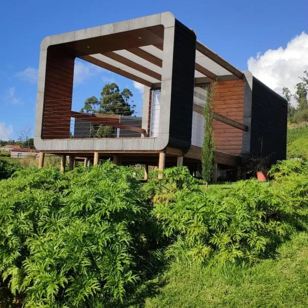 Calheta Glamping Pods - Nature Retreat，位于卡列塔的酒店