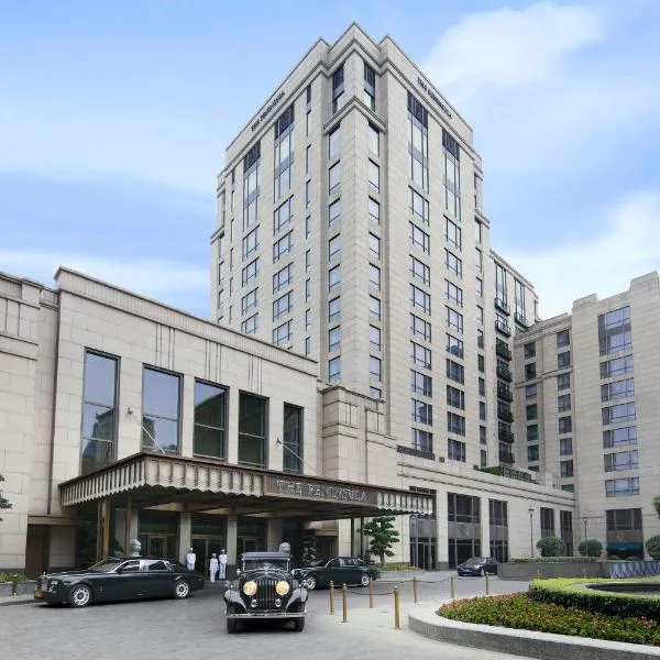 上海半岛酒店，位于宝山区的酒店