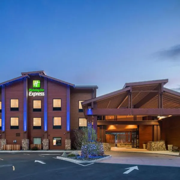 Holiday Inn Express Klamath - Redwood Ntl Pk Area by IHG，位于克拉马斯的酒店