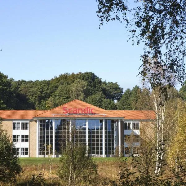 斯尔科堡斯堪迪克酒店，位于Funder Kirkeby的酒店