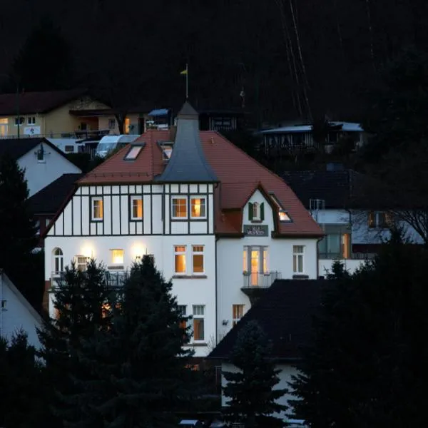 Villa Waldfrieden - Gästehaus zum Jugendstilhotel，位于特里费尔斯山麓安韦勒的酒店