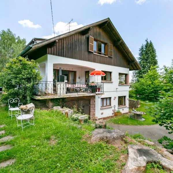 Chalet spacieux a Wangenbourg Engenthal avec vue panoramique，位于伯肯瓦尔德的酒店