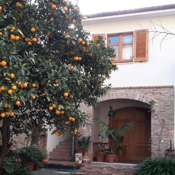L'arancio Antico，位于伊格莱西亚斯的酒店