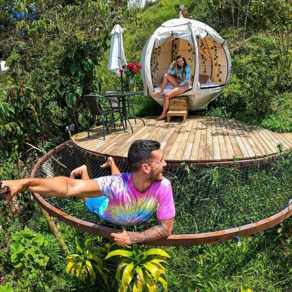 Levit Glamping - Hotel Guatapé Peñol，位于瓜塔佩的酒店