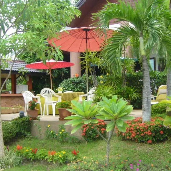 佐久家园精品酒店，位于Ban San Pa Kha的酒店