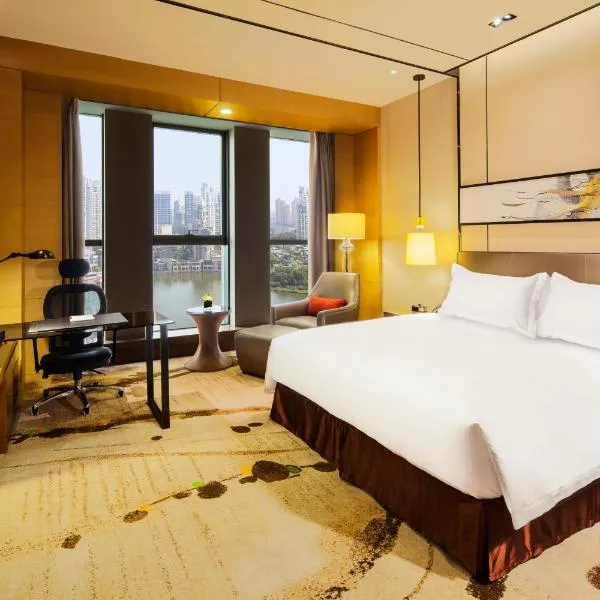 天津梅江中心皇冠假日酒店，位于东丽区的酒店