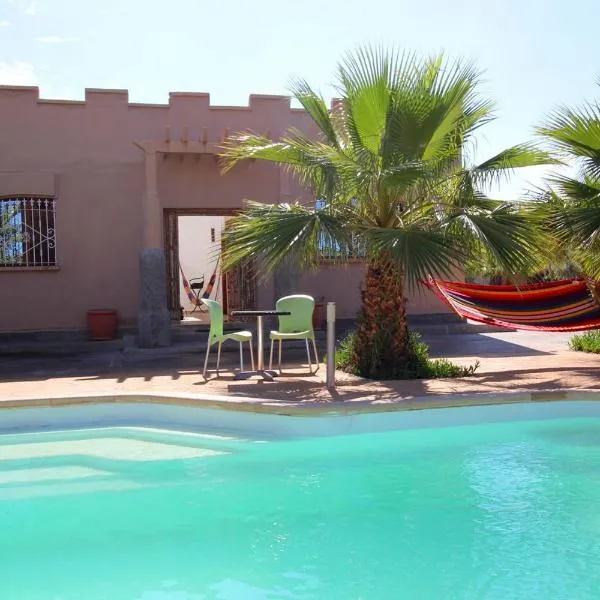 Maison d hôtes Bungalow Villa Hammam Bien-être et Piscine，位于Aït Daoud的酒店