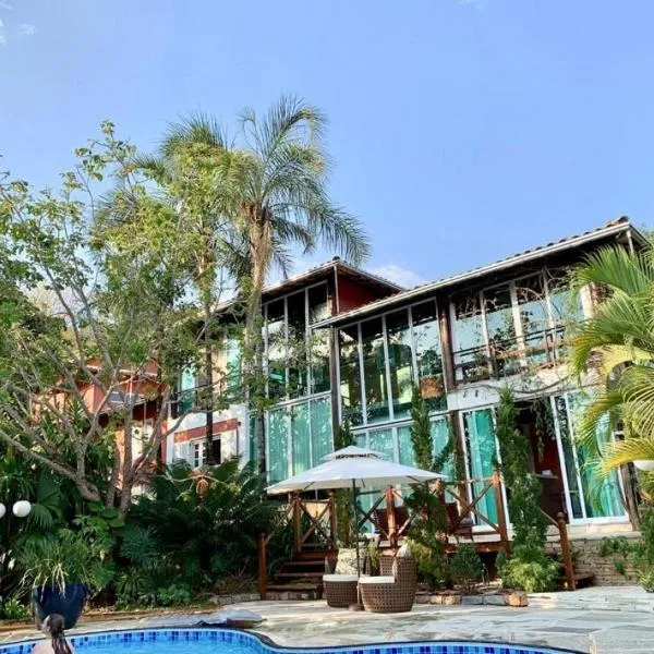 Ananda Pousada，位于皮雷诺波利斯的酒店