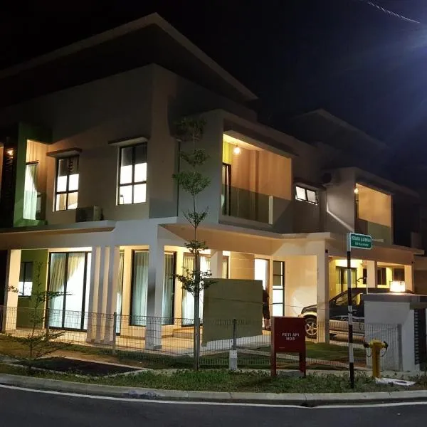 Pangkor Happy Villa @ 88 Resort Villa Riadah，位于Kampong Sungai Udang的酒店