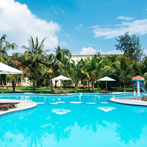 拉兹海滩度假酒店，位于Ấp Tam Tân的酒店