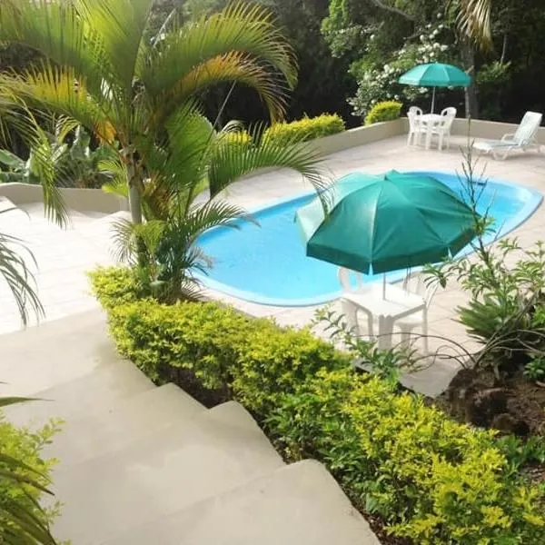 Pousada Elfos，位于邦比尼亚斯的酒店