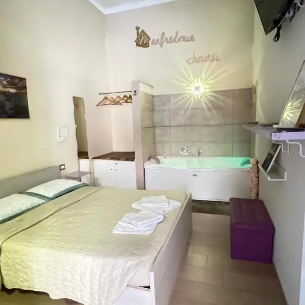 ManfredoniaJacuzzi，位于曼弗雷多尼亚的酒店