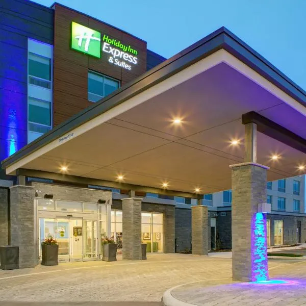 Holiday Inn Express & Suites - Collingwood，位于Duntroon的酒店