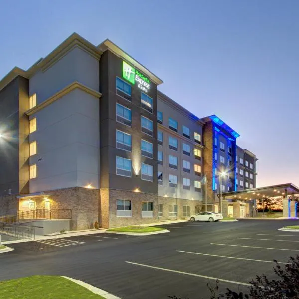 Holiday Inn Express & Suites Charlotte Southwest, an IHG Hotel，位于Pine Harbor的酒店