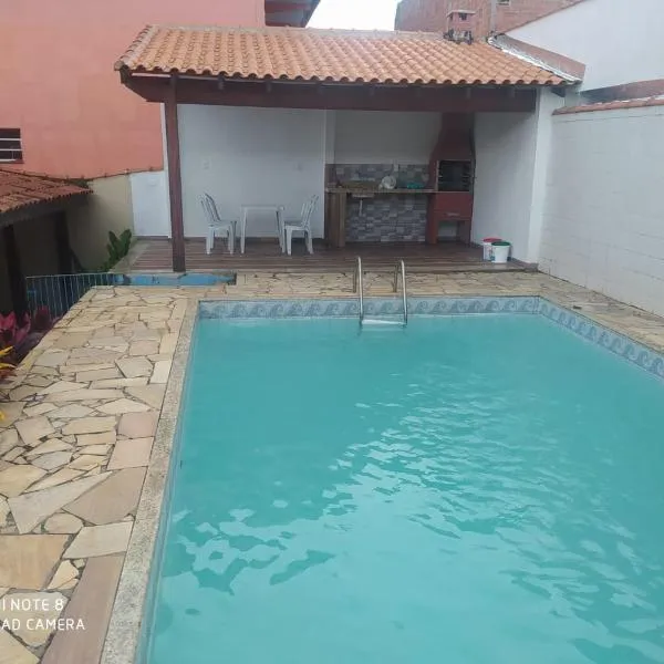 Casa 3 quartos com Piscina em Itatiaia，位于圣若泽-杜巴雷鲁的酒店