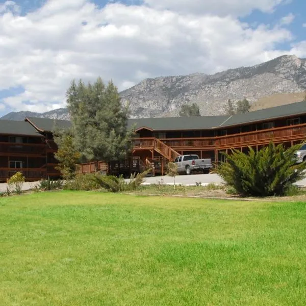 Corral Creek Lodge，位于克恩维尔的酒店