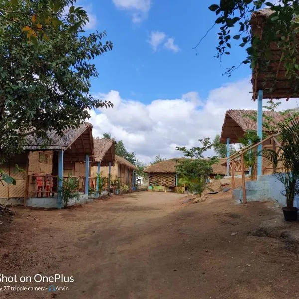 Hampi nature Cottage，位于亨比的酒店