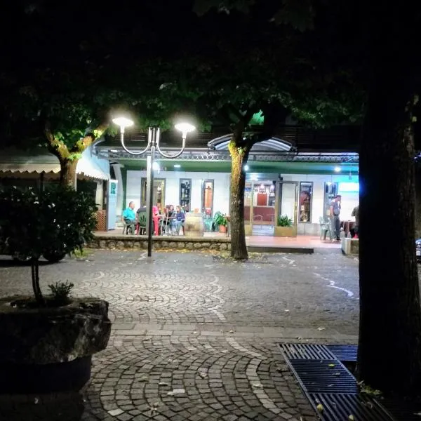 affittacamere rezzo，位于Monte San Giacomo的酒店