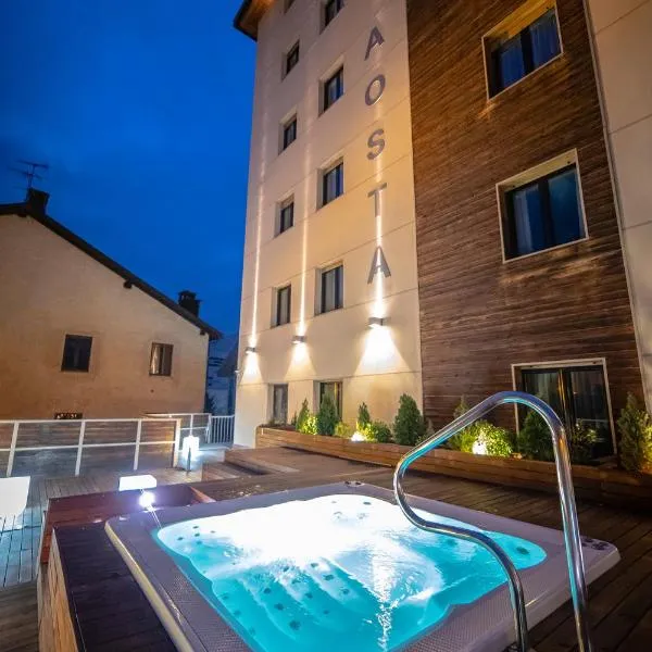 HB Aosta Hotel & Balcony SPA，位于Doues的酒店
