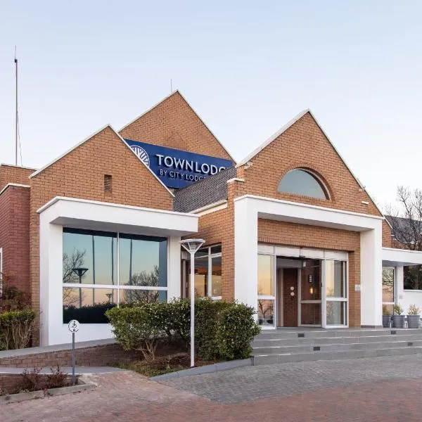 Town Lodge Johannesburg Airport，位于肯普顿帕克的酒店