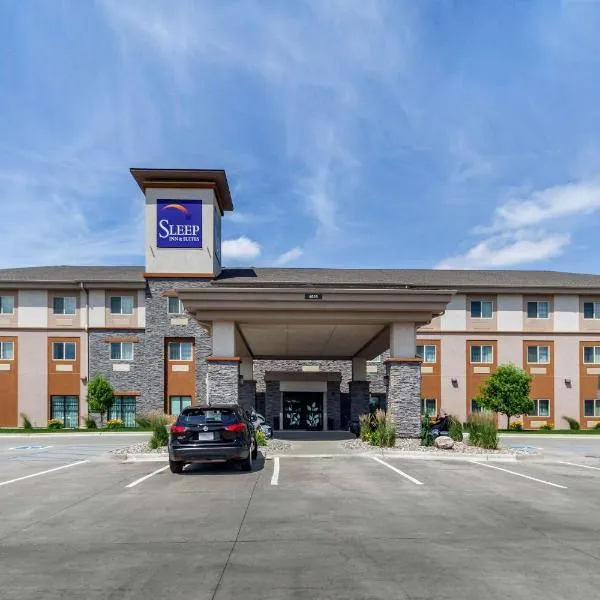 Sleep Inn & Suites Fargo Medical Center，位于West Fargo的酒店