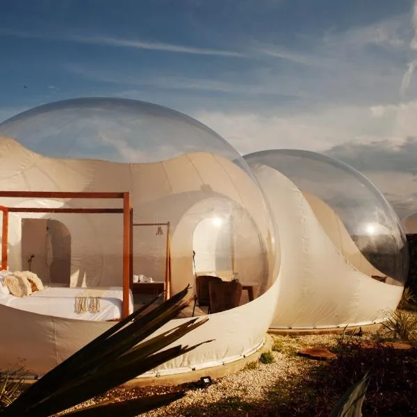 Green Land Bubble Glamping，位于Las Canas的酒店