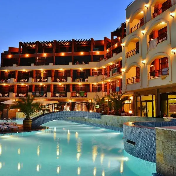 Hotel Nobel Ultra All Inclusive - FREE Beach Access，位于科沙利萨的酒店