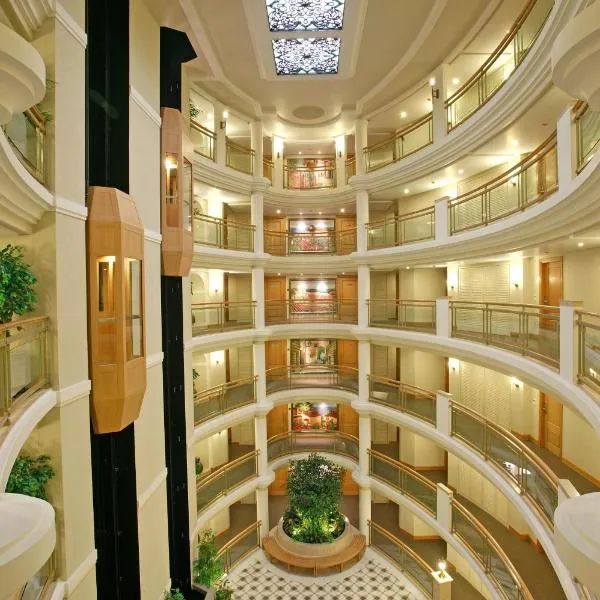 故宫酒店，位于拉杰果德的酒店