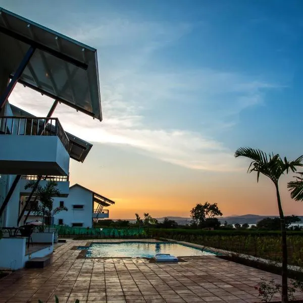 Soma Vineyard Resort -Nashik，位于纳西克的酒店
