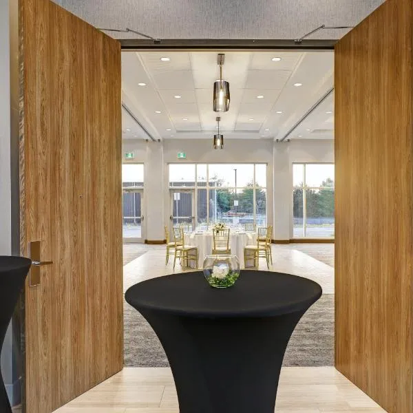 Holiday Inn Express - Kingston West by IHG，位于金斯顿的酒店