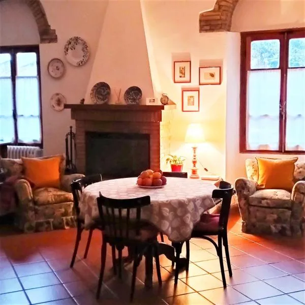 Casa Bartolacci Charme in Bivigliano (Near Mugello and Florence)，位于毕威格利亚努的酒店