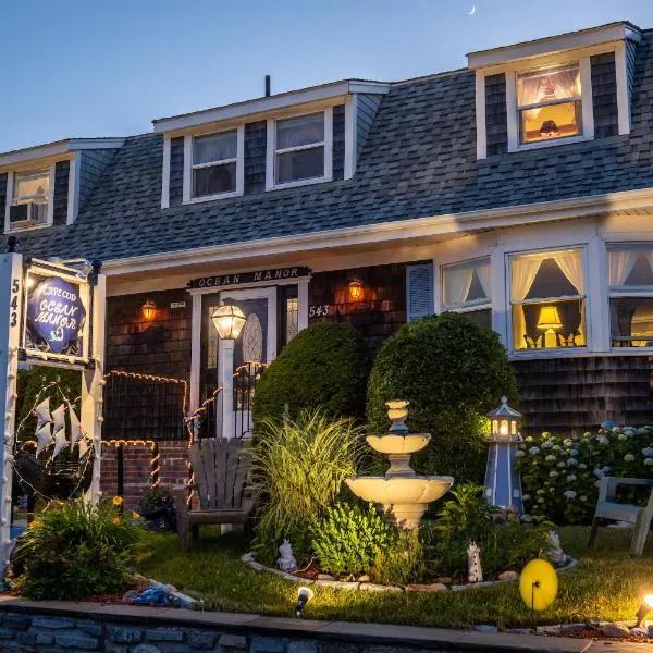 A Cape Cod Ocean Manor Inn，位于海恩尼斯的酒店