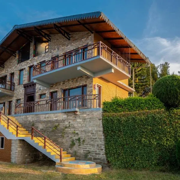 BluSalzz Homes - The Himalayan Bungalow, Almora - Uttarakhand，位于Shitlakhet的酒店