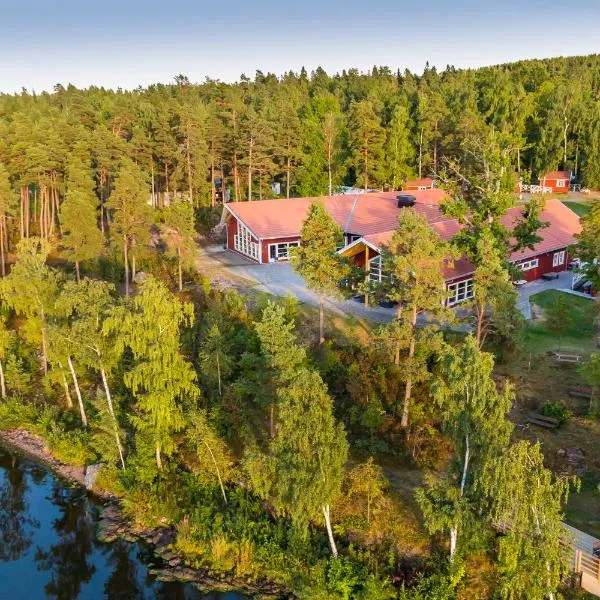 Hjälmargården，位于Läppe的酒店