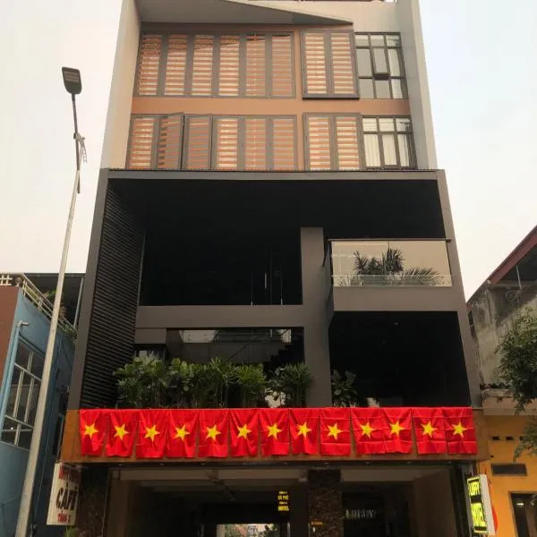LUFFY Hotel，位于Nam Mẫu的酒店