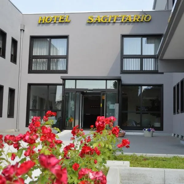 斯皮纳里酒店，位于Fiesso dʼArtico的酒店