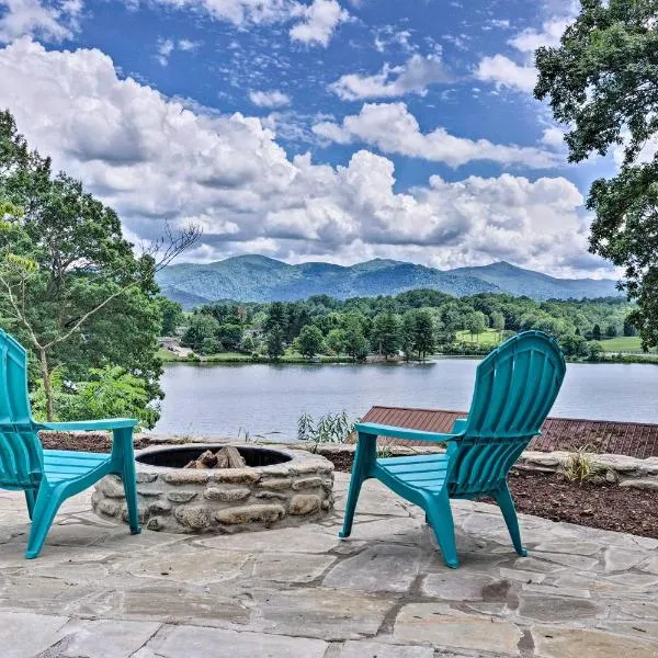 Studio with Patio Access and View on Lake Junaluska!，位于Lake Junaluska的酒店