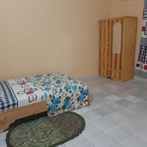 Villa Chambre A climatisée douche Cuisine salon，位于巴马科的酒店