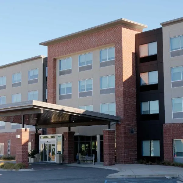 Holiday Inn Express & Suites - Summerville, an IHG Hotel，位于Ridgeville的酒店