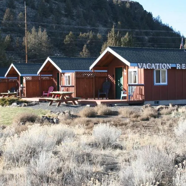 Crooked River Ranch Cabins，位于Culver的酒店