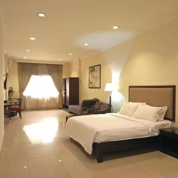 Almond Hotel Sothearos，位于金边的酒店