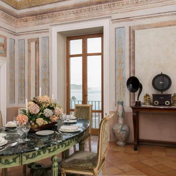 Palazzo Suriano Heritage Hotel，位于维耶特里的酒店