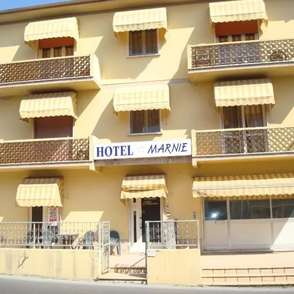 玛尔妮酒店，位于Chiatri的酒店