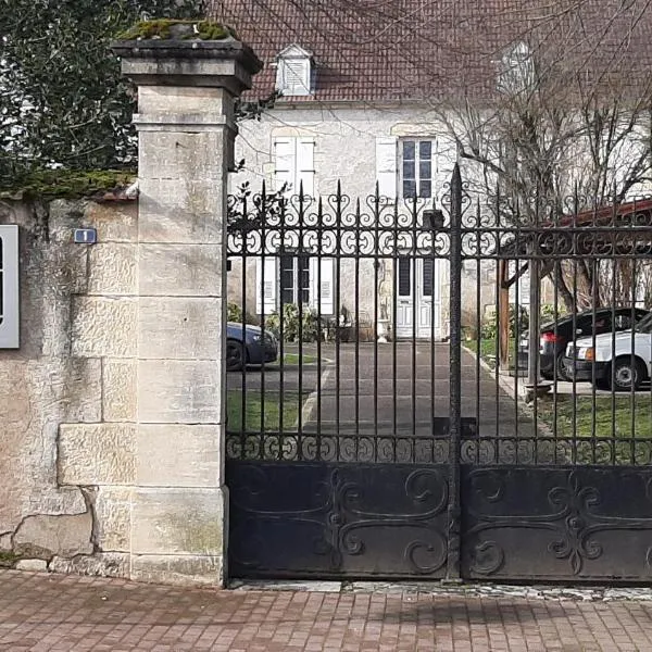 La Levriere d'Arc les Gray Chambre D'hotes，位于Champlitte-et-le-Prélot的酒店