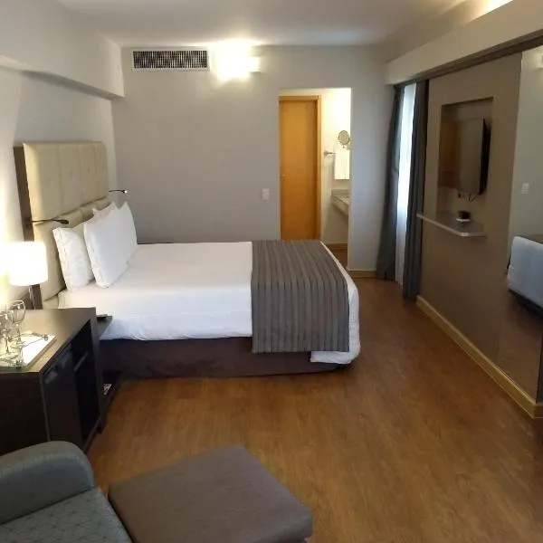Sol Alphaville Hotel & Residence，位于圣安娜-迪巴纳伊巴的酒店