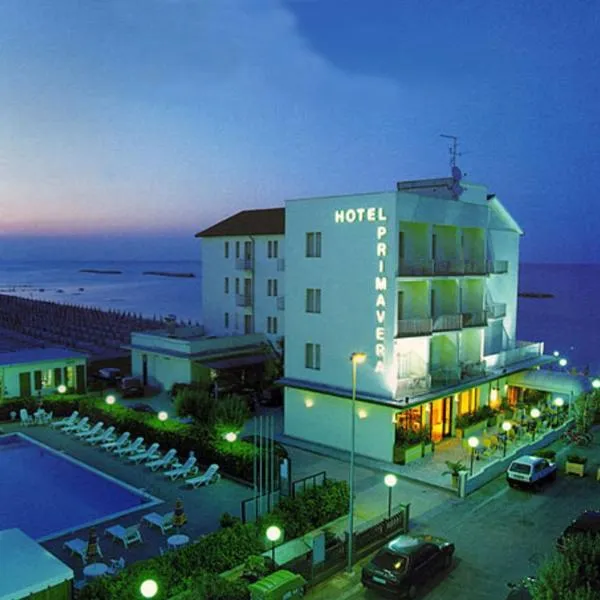 Hotel Primavera sul mare，位于利多但丁的酒店